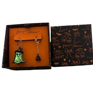 BETSEY JOHNSON Halloween Mismatched Green Ghost Witch & Broom Earrings NEW NWT